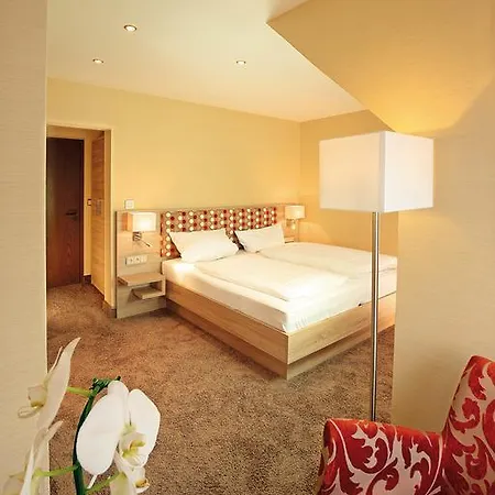 Landhotel Goldener Acker 4*